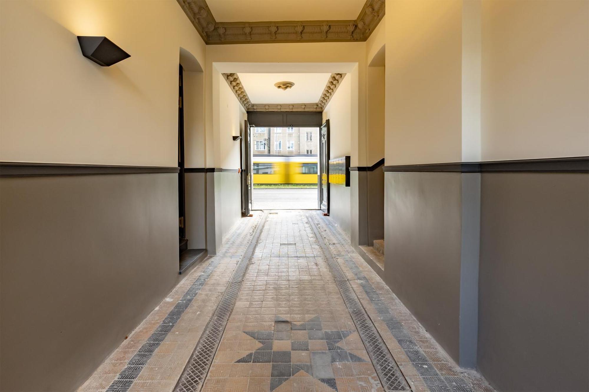 Lejlighed Coolest In Berlin, Easy Check-in, Close To Center, Black & White Maisonette #6 Berlin