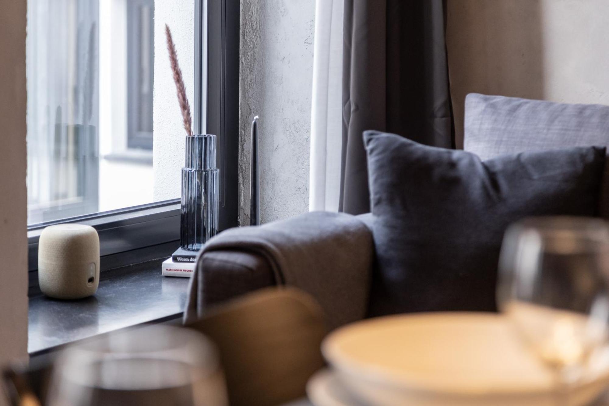 Lejlighed Coolest In Berlin, Easy Check-in, Close To Center, Black & White Maisonette #6 Berlin